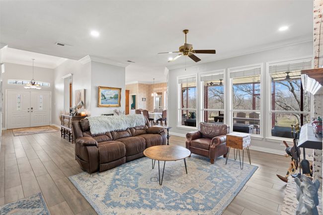 9825 Bringier Ct, House other with 4 bedrooms, 4 bathrooms and null parking in Granbury TX | Image 6