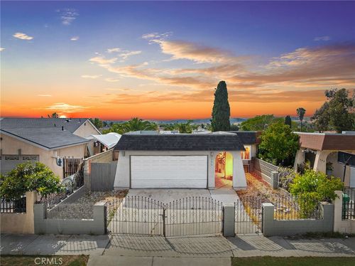 395 Calle Mariposa, Oceanside, CA, 92057-5928 | Card Image