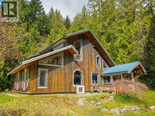 7615 Southview Rd, Powell River, BC, V8A0C9 | Card Image