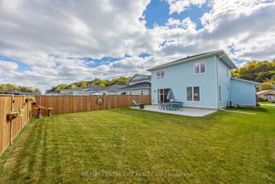 429 George St, House other with 3 bedrooms, 3 bathrooms and 4 parking in Port Stanley ON | Image 3