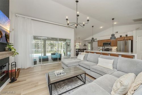 361 9th St Nw, NAPLES, FL, 34120-5013 | Card Image