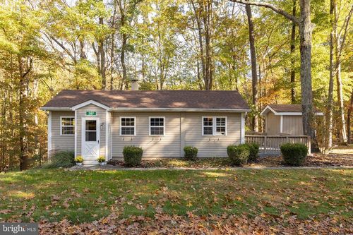 387 Laurel Ln, BLUEMONT, VA, 20135-4627 | Card Image