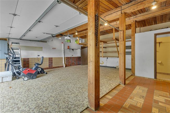 1369 Old Pulaski Rd, House other with 3 bedrooms, 3 bathrooms and 4 parking in Neshannock Twp PA | Image 36