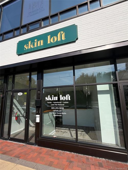 store-102-20 South Main Street, Clarkstown, NY, 10956 | Card Image