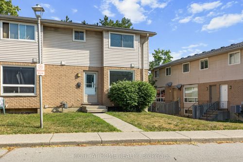 59-550 2nd St, London, ON, N5V3S3 | Card Image