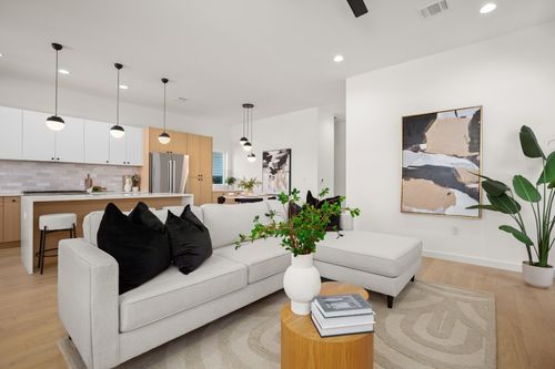 1-3402 Goodwin Ave, Austin, TX, 78702-3115 | Card Image