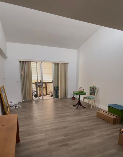 205-2540 Boundbrook Blvd, Palm Springs, FL, 33406-8694 | Card Image