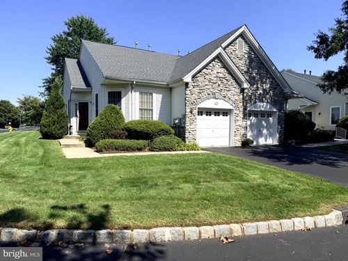 100 Meadowlark Dr, Hamilton, NJ, 08690-3560 | Card Image