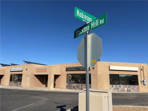 5-2002 N Stockton Hill Rd, Kingman, AZ, 86401-4698 | Card Image