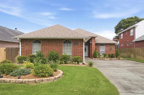 3027 Oak Pointe Dr, Pensacola, FL, 32505-1824 | Card Image