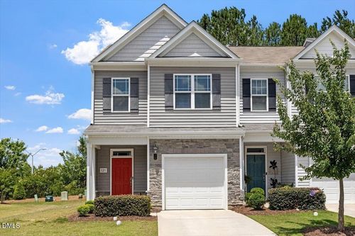 121 Enterprise Dr, Clayton, NC, 27520-5148 | Card Image