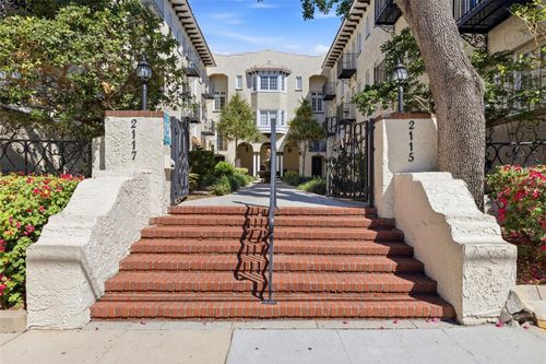 k3-2117 W Dekle Ave, TAMPA, FL, 33606-3185 | Card Image