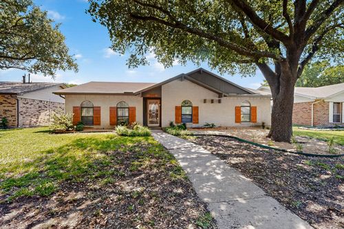 944 Mossvine Dr, Plano, TX, 75023-4923 | Card Image