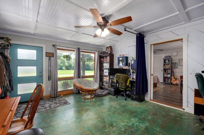 In-law quarters sunroom | Image 29