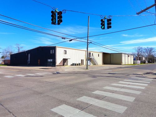 502 7th St, Lake Charles, LA, 70601-6104 | Card Image