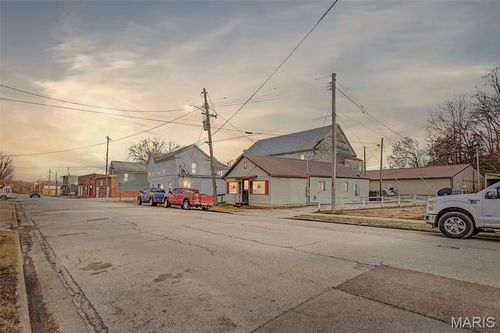 301 W Main Street, Hardin, IL, 62047 | Card Image