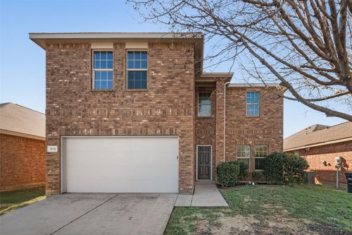 1612 Chivalry Ln, Fort Worth, TX, 76140-5778 | Card Image