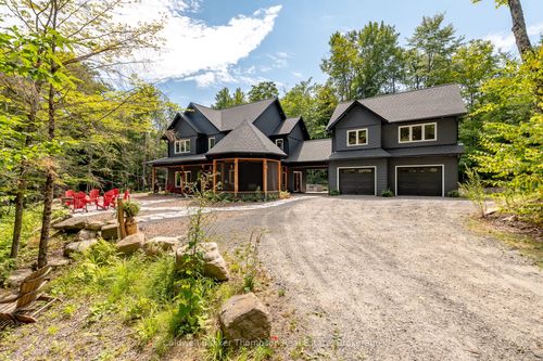 4620 Aspdin Rd, Rosseau, ON, P0C1J0 | Card Image