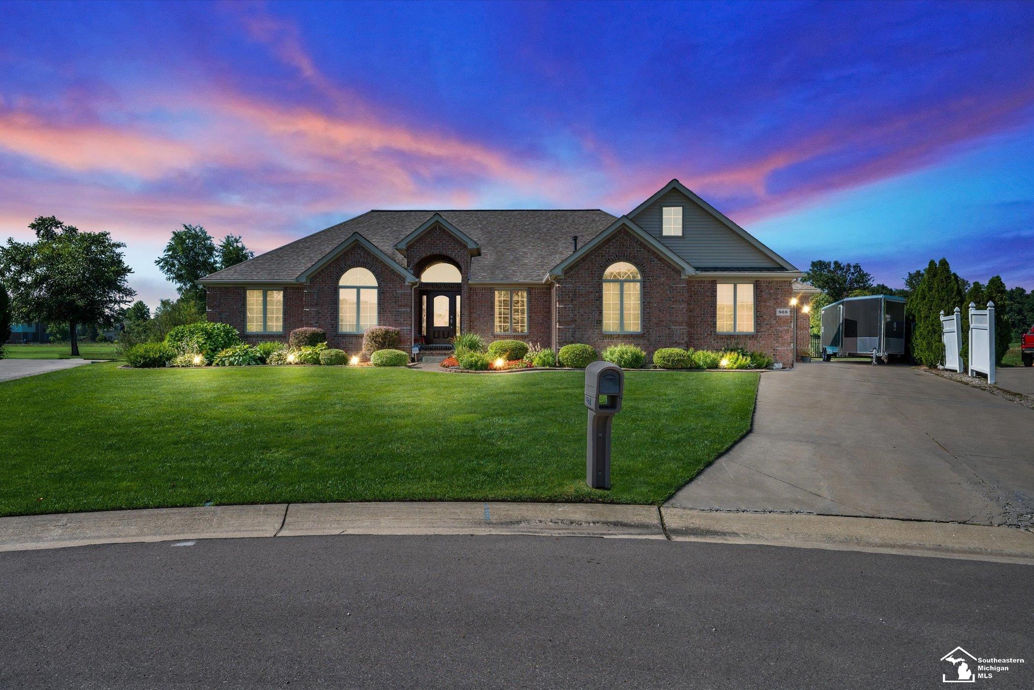 Nottinghill Ct, Monroe, MI 48161