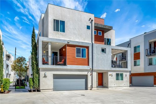 8427 Tweedy Ln, Downey, CA, 90240 | Card Image