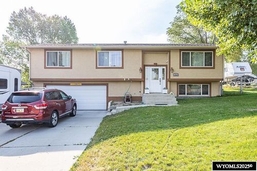 1810 Alabama St, Green River, WY, 82935-5806 | Card Image