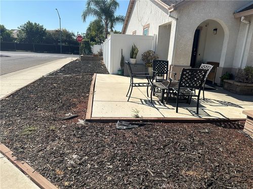 2368 Hearthsong Ct, Riverbank, CA, 95367-9406 | Card Image