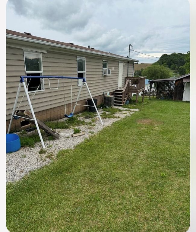 199 Felts Ln, House other with 3 bedrooms, 2 bathrooms and null parking in Max Meadows VA | Image 24