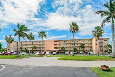 407 - 2615 Ne 1st Court, Condo with 1 bedrooms, 1 bathrooms and null parking in Boynton Beach FL | Image 2