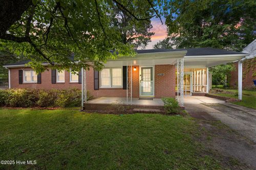 2304 Jefferson Dr, Greenville, NC, 27858-6803 | Card Image