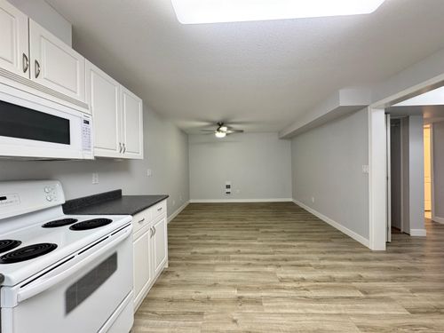 27033 24 Ave, Aldergrove, BC, V4W3Y9 | Card Image