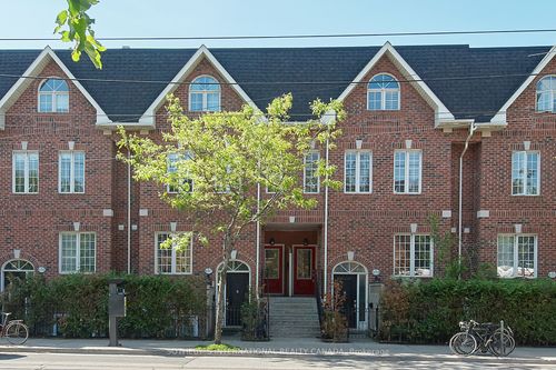 1019B College St, Toronto, ON, M6H1A8 | Card Image