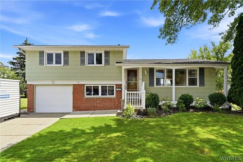 135 Millwood Dr, Tonawanda, NY, 14150-5515 | Card Image