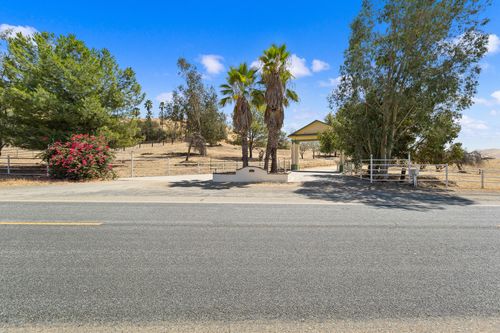 29827 Avenue 176, Porterville, CA, 93257-9631 | Card Image