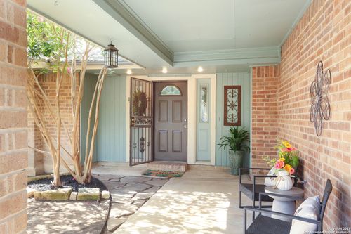 9011 Welles Way, San Antonio, TX, 78240-2157 | Card Image