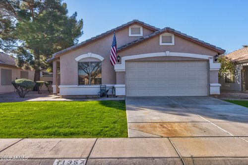 1357 W Vaughn Ave, Gilbert, AZ, 85233-4666 | Card Image