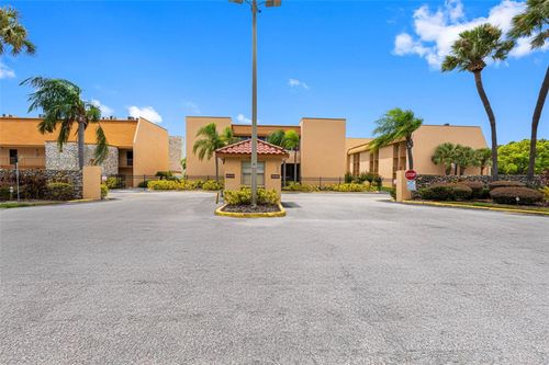 unit-346-5820 N Church Ave, TAMPA, FL, 33614-5693 | Card Image