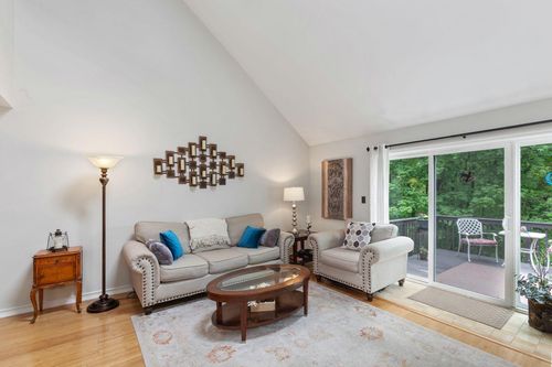 138 Fields Ln, Peekskill, NY, 10566-4855 | Card Image