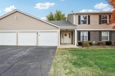 B2 - 668 Thorntree Court, Condo with 2 bedrooms, 2 bathrooms and 1 parking in Bartlett IL | Image 1