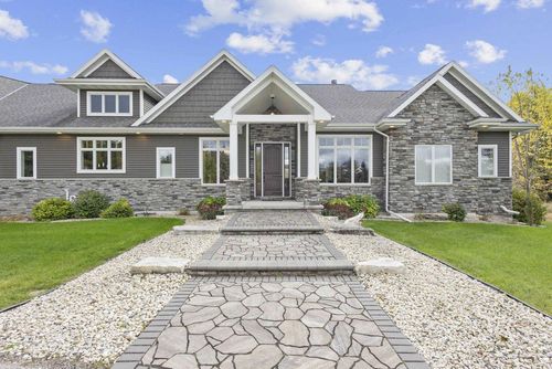 5343 Sundust Court, Rockland, WI, 54115 | Card Image