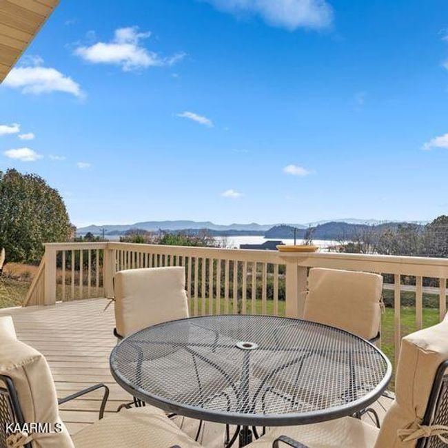 2020 Ranch Rd, House other with 3 bedrooms, 3 bathrooms and 2 parking in Dandridge TN | Image 20