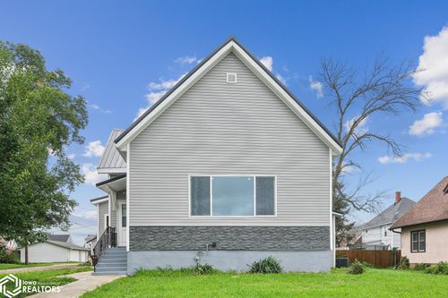 208 N 3rd St, Marshalltown, IA, 50158-5706 | Card Image