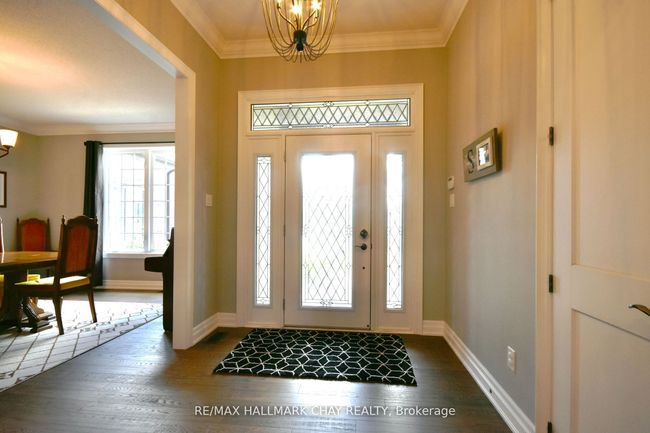 5 Kanata Crt, House other with 3 bedrooms, 2 bathrooms and 6 parking in Springwater ON | Image 4
