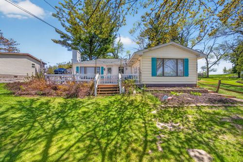 19380 E Chippewa Drive, Chippewa Township, MI, 49342 | Card Image