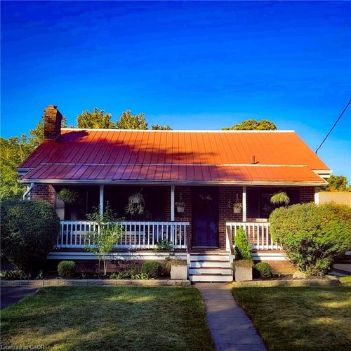 34 Christopher Drive, Cambridge, ON, N1R4R4 | Card Image