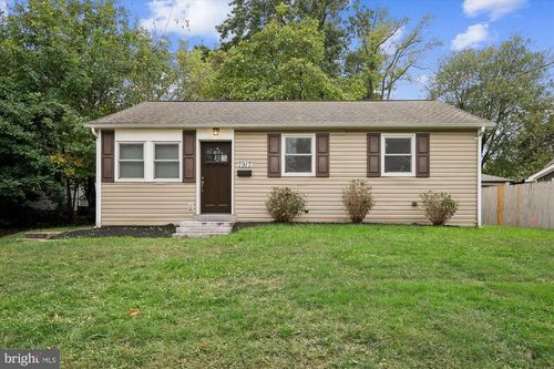 7917 Johnson Ave, GLENARDEN, MD, 20706-1770 | Card Image