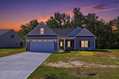 400 Creeks Edge Dr, Pikeville, NC, 27863 | Card Image