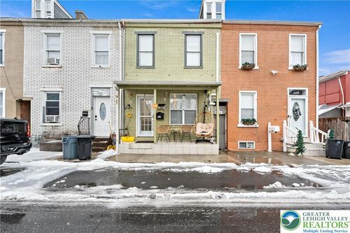 640 N Lumber St, Allentown, PA, 18102-2328 | Card Image