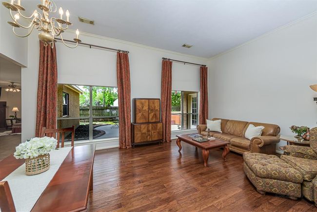 spacious living room | Image 7