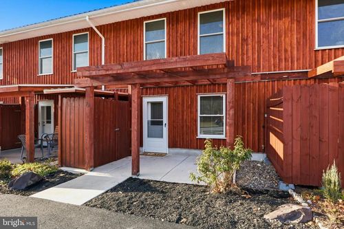 79 Petersburg Ln, DUNCANNON, PA, 17020-1900 | Card Image