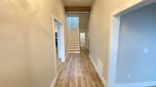 129 S 8th St, Mcloud, OK, 74851-8076 | Card Image